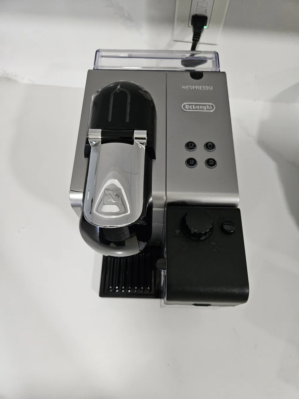 DeLonghi EN520SL Nespresso Coffee Cup Machine Pre-owned